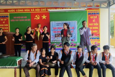 Câu lạc bộ văn hóa, văn nghệ nhà trường: Góp phần lan tỏa các giá trị văn hóa truyền thống đồng bào Hrê