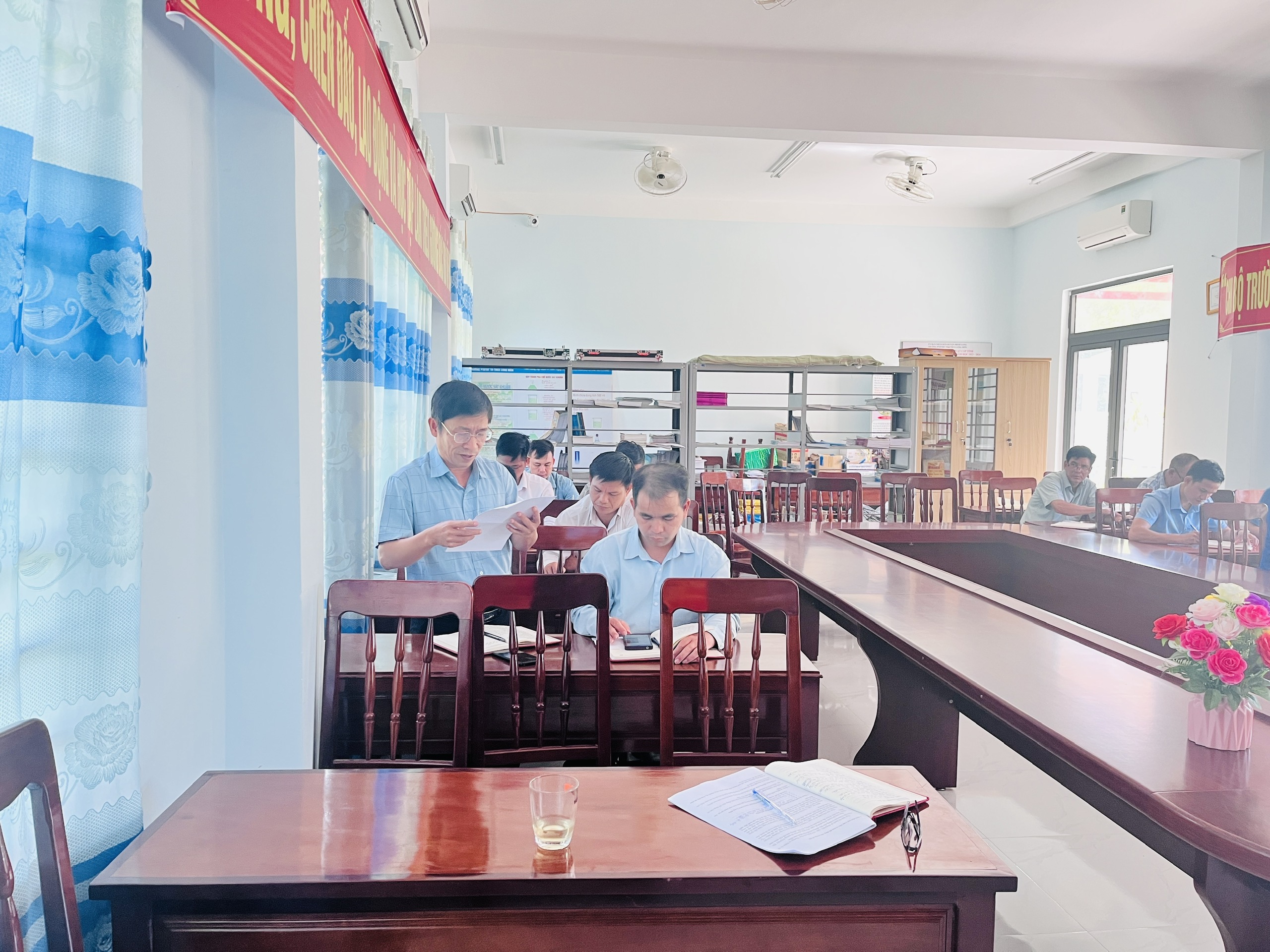Chi bộ nhà trường tổ chức sinh hoạt chuyên đề quý II năm 2026.